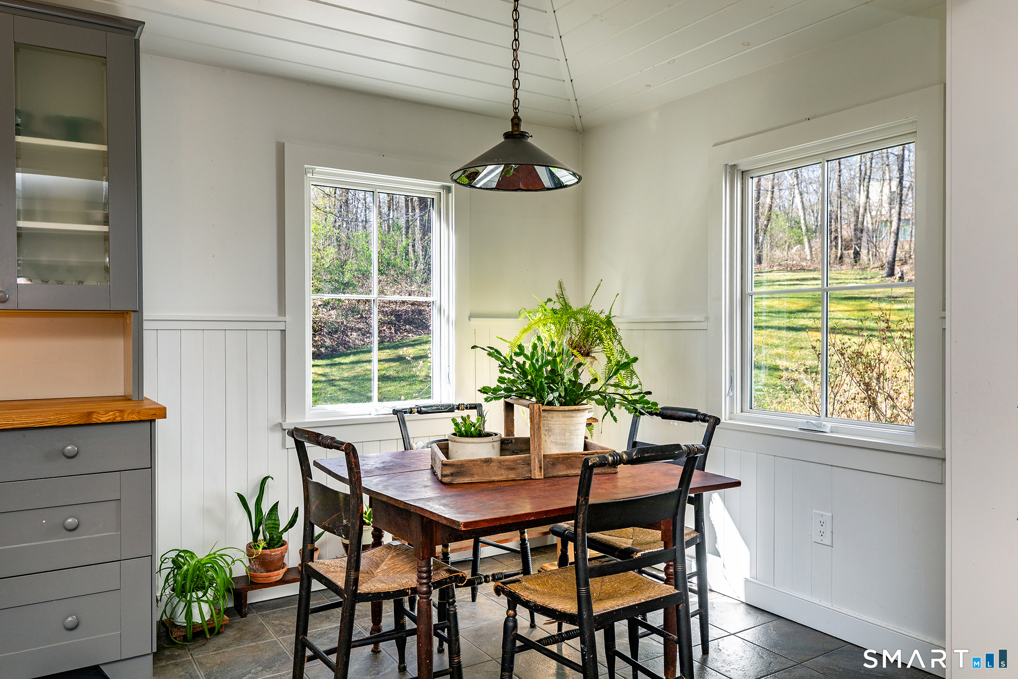 9 Old Paddock Lane Kent, CT 06785 - Photo 5 of 28 a dining room with furniture and window