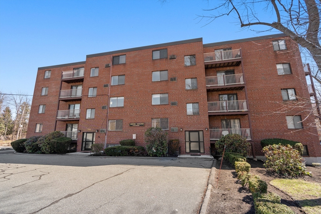 295 Main Street, Unit 16 Reading, MA 01867 - Photo 18 of 21