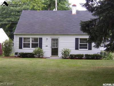 1952 Aberdeen Road Madison, OH 44057 - Photo 1 of 1
