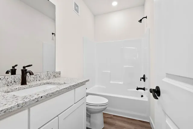 $442,900 | 18726 Ivanhoe Street Northwest, Elk River, MN 55330