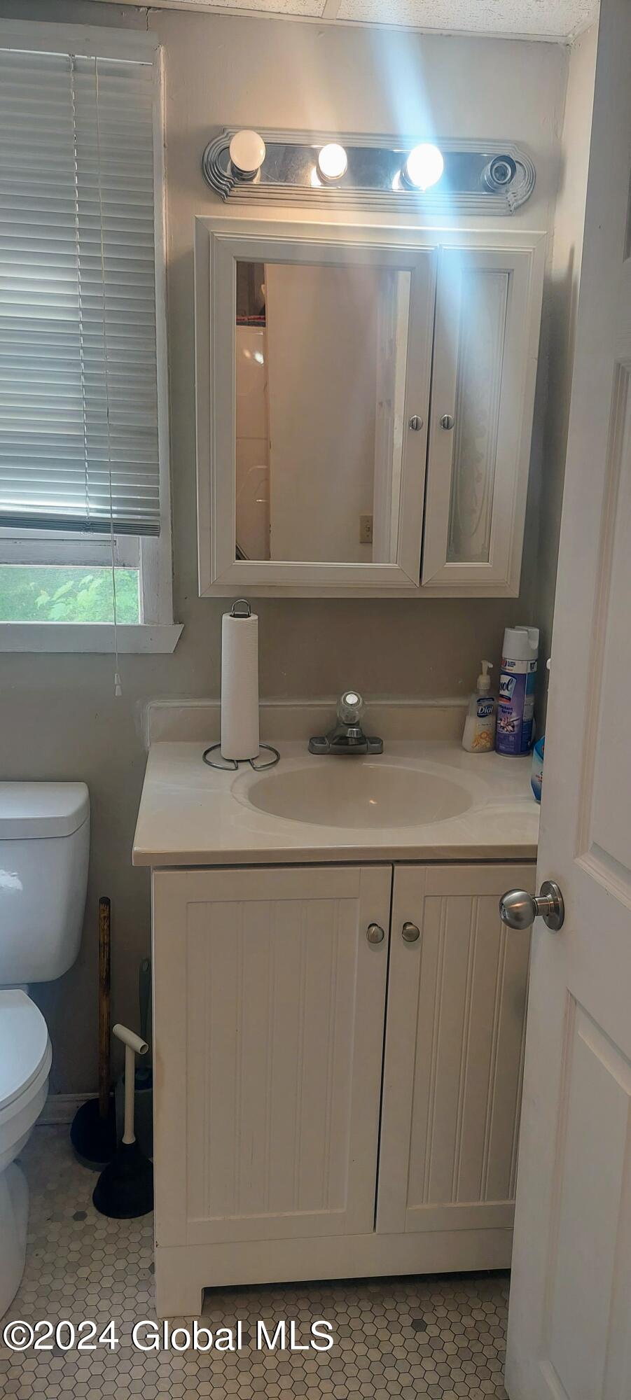 5942 Curry Rd Extension Guilderland, NY 12303 - Photo 16 of 18 Unit 2 Half bath