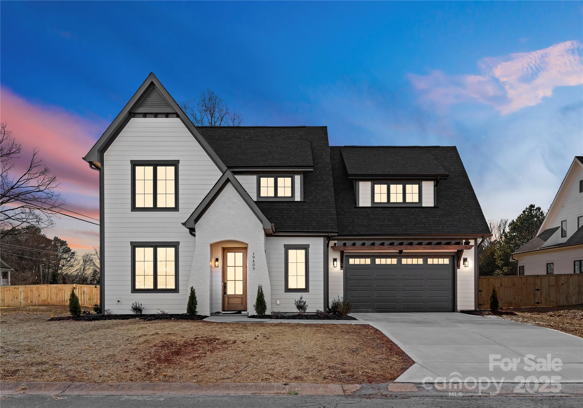 19405 Coachmans Trace Cornelius, NC 28031 - Photo 43 of 44 a front view of a house