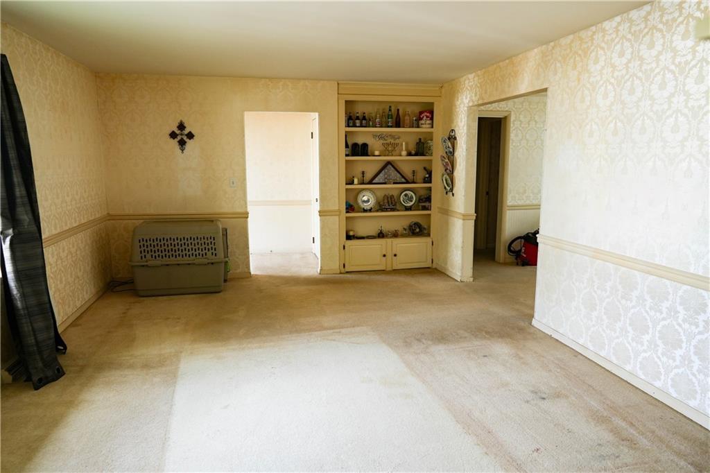 690 Diamond Avenue Indiana, PA 15701 - Photo 8 of 26 Gallery Image 8