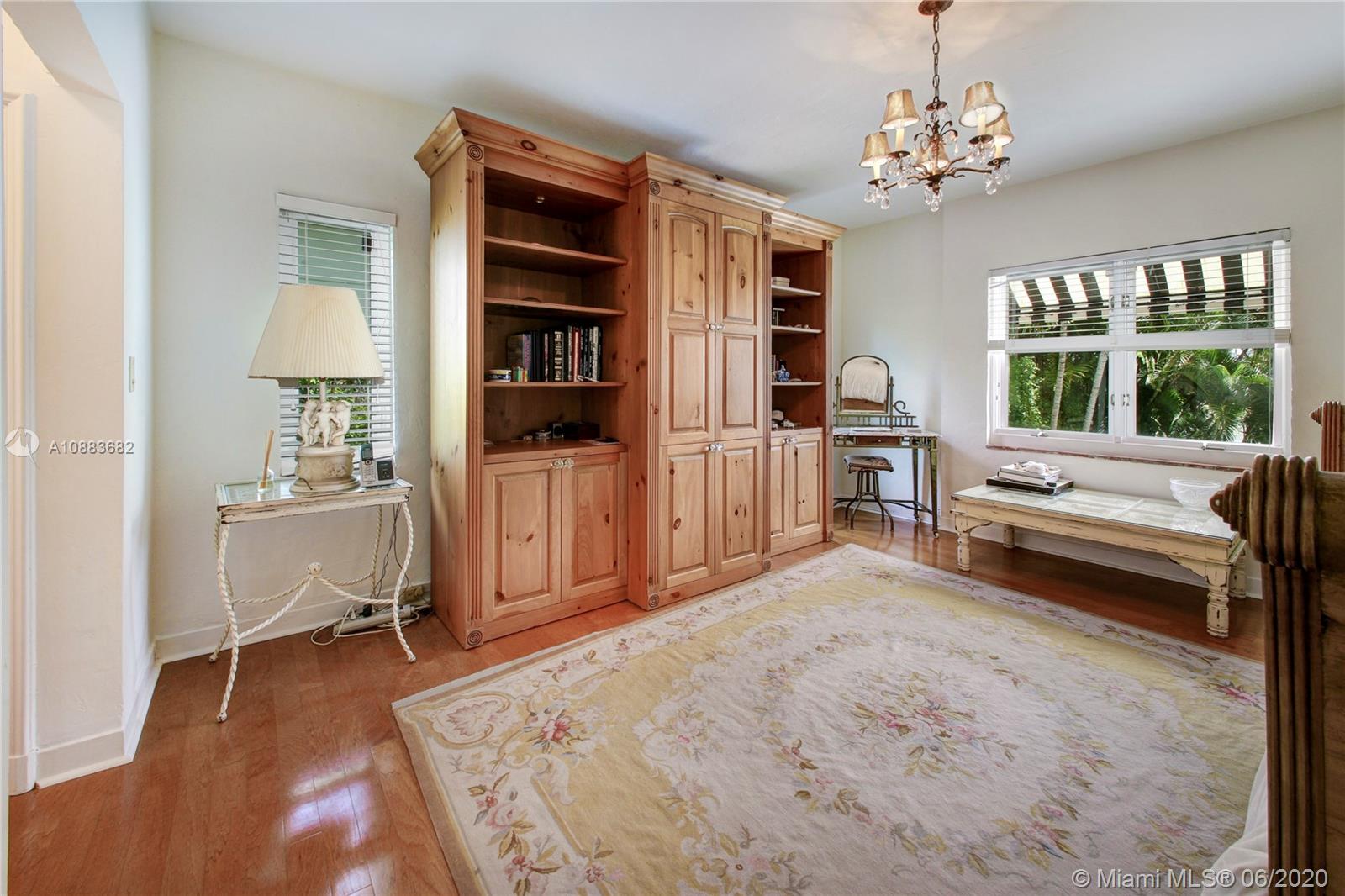 6525 Allison Road Miami Beach, FL 33141 - Photo 13 of 26