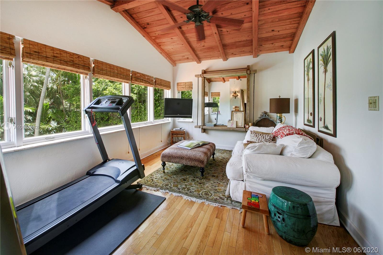 6525 Allison Road Miami Beach, FL 33141 - Photo 17 of 26