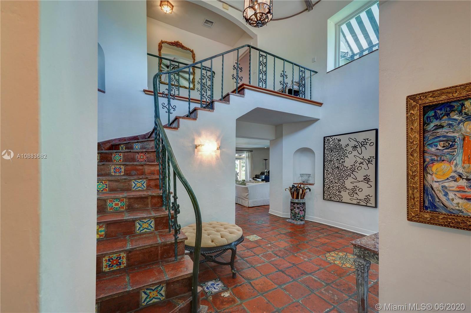 6525 Allison Road Miami Beach, FL 33141 - Photo 4 of 26