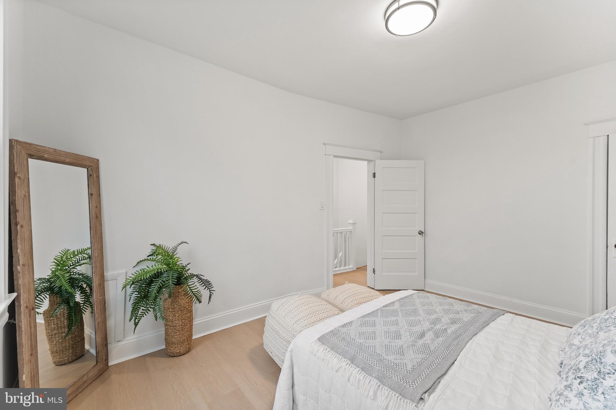 15 South Tremont Road Baltimore, MD 21229 - Photo 6 of 26