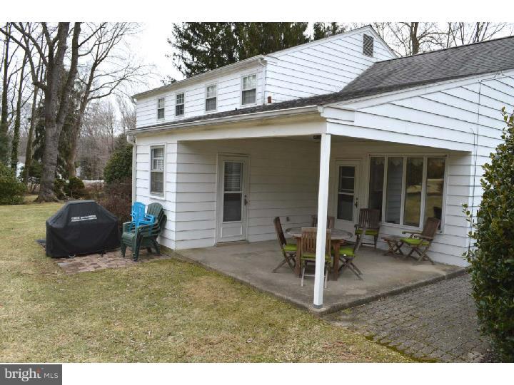202 Glendale Road Wallingford, PA 19086 - Photo 17 of 21 Patio