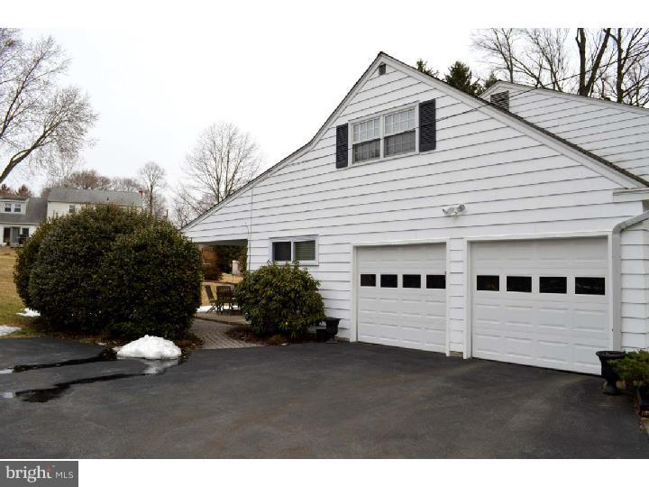 202 Glendale Road Wallingford, PA 19086 - Photo 18 of 21 Garage