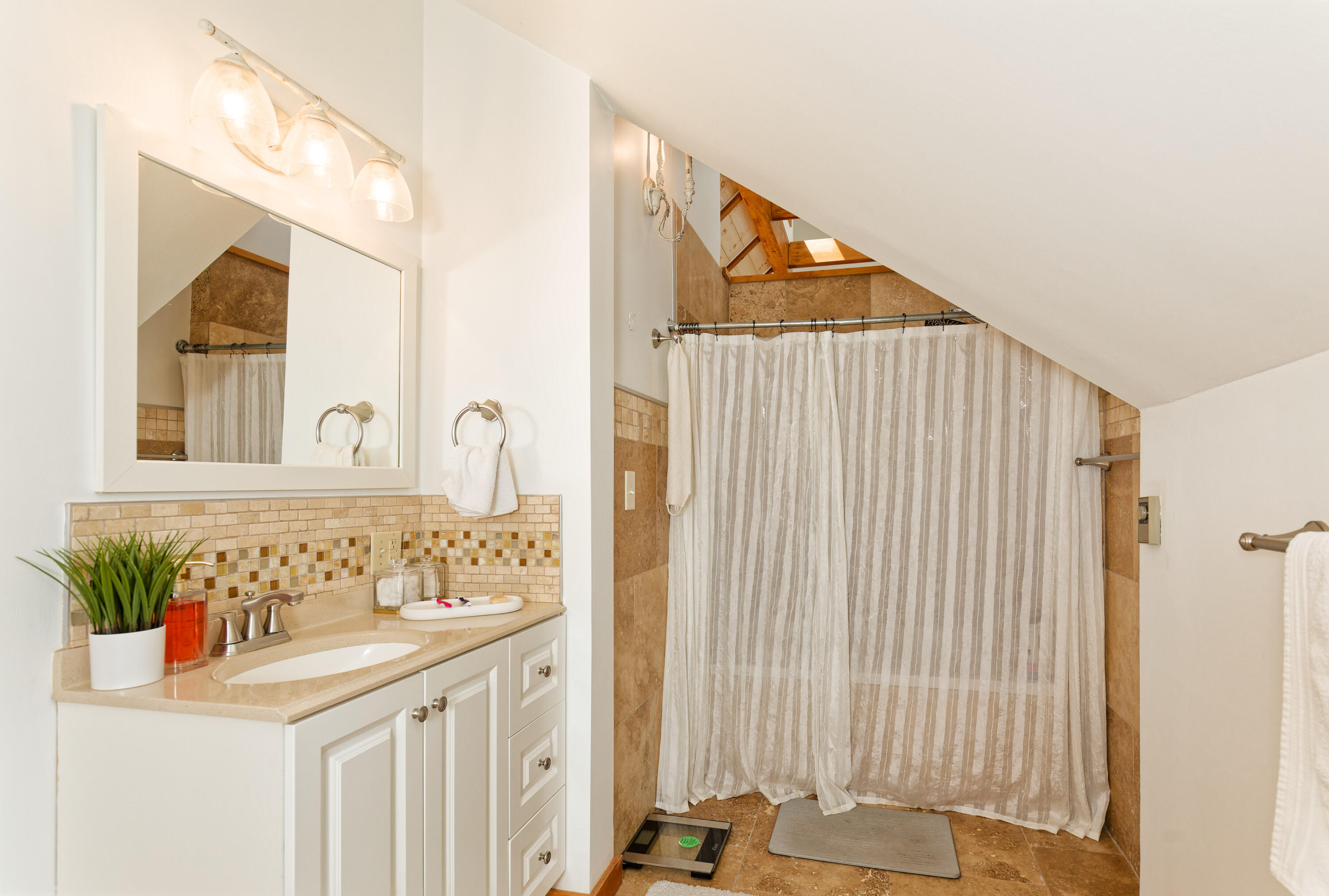 184 Oak Ridge Waldoboro, ME 04572 - Photo 25 of 33 39-184OakRidge-AT
