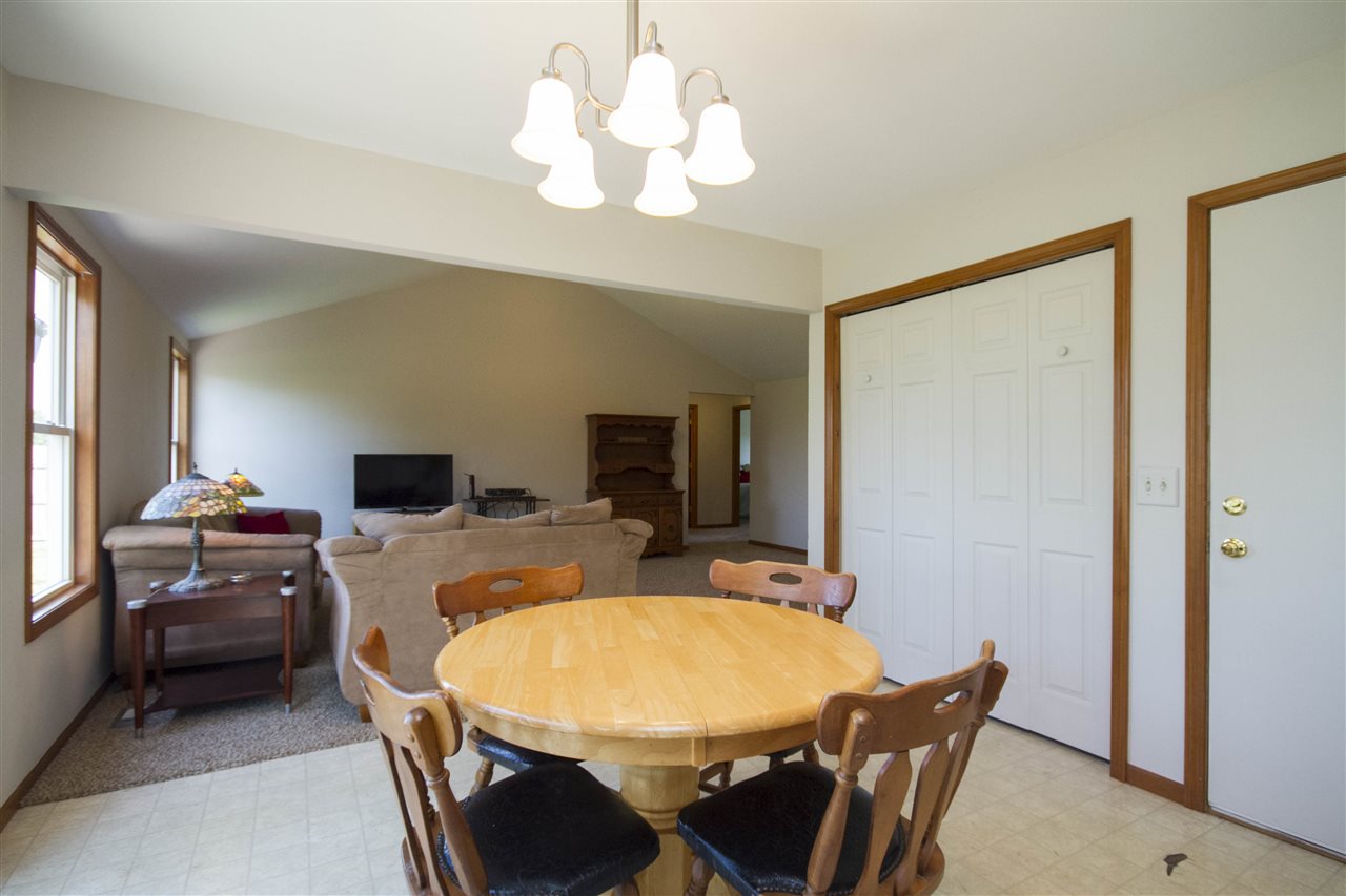 5715 Rio Canyon Run Fort Wayne, IN 46825 - Photo 11 of 23 Gallery Image 11