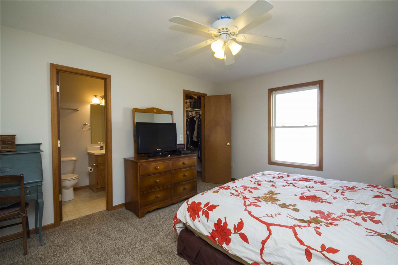 5715 Rio Canyon Run Fort Wayne, IN 46825 - Photo 13 of 23 Gallery Image 13