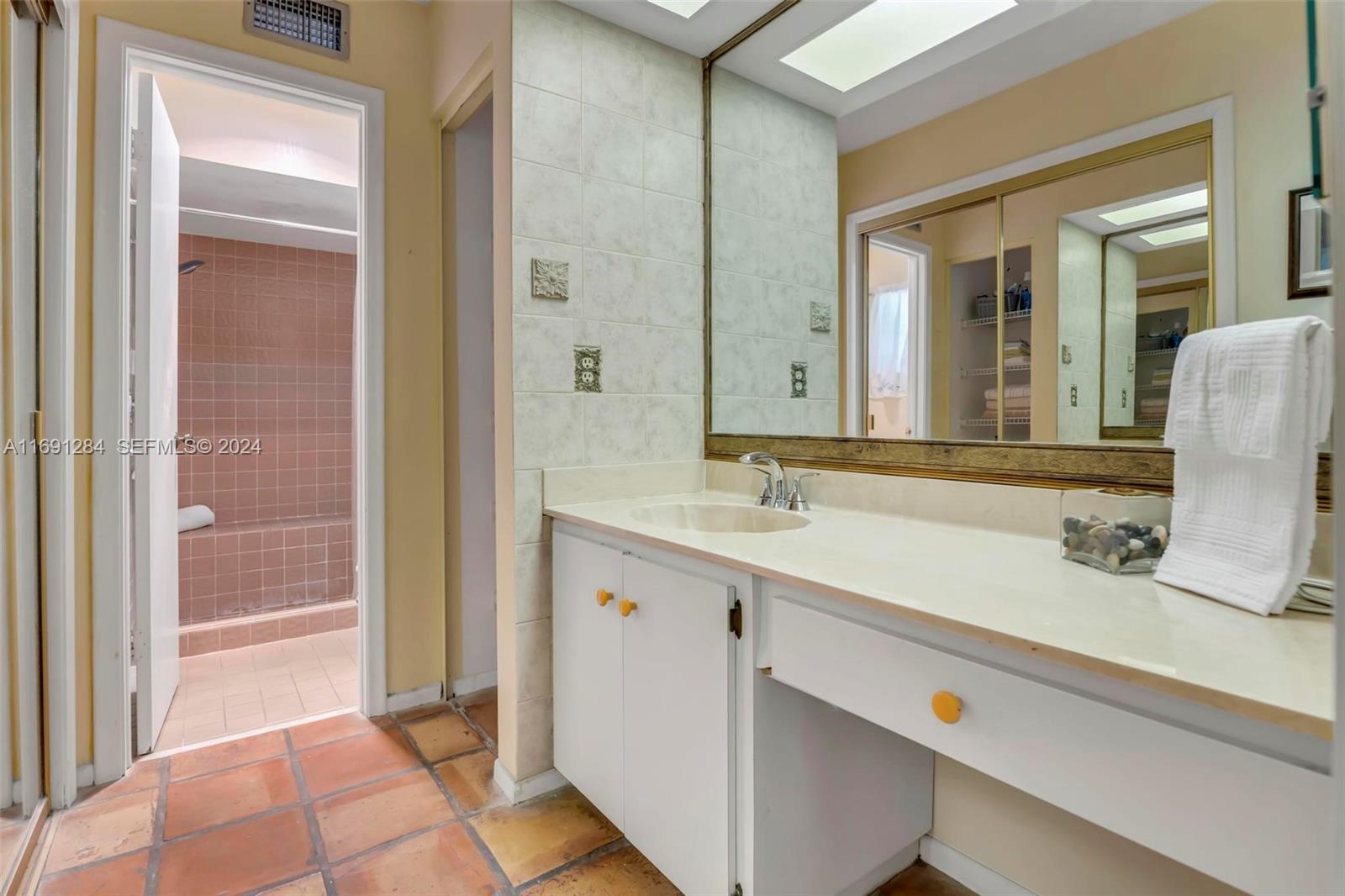 10925 Lake Front Place Boca Raton, FL 33498 - Photo 18 of 35 Gallery Image 18