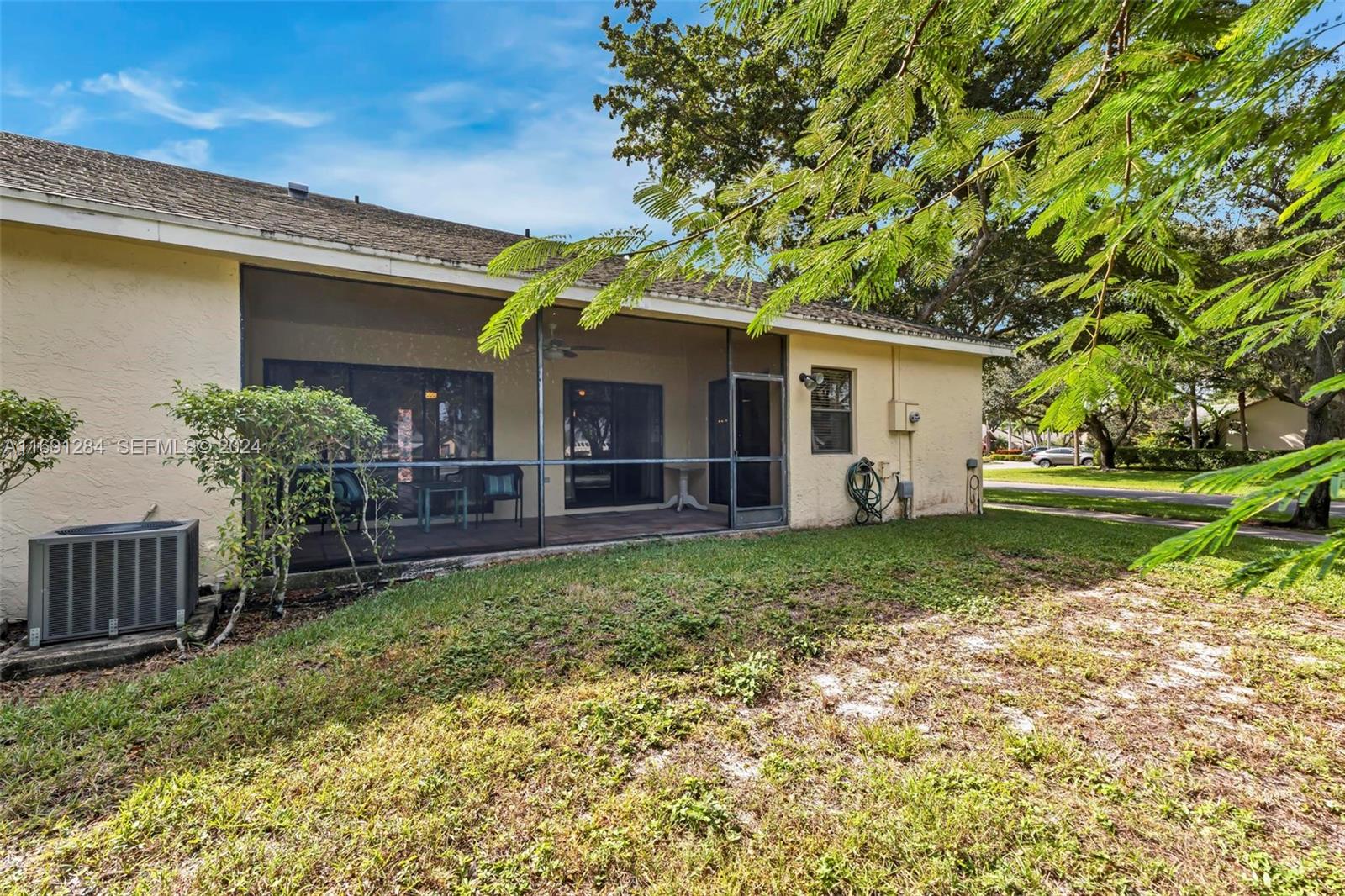 10925 Lake Front Place Boca Raton, FL 33498 - Photo 26 of 35 Gallery Image 26