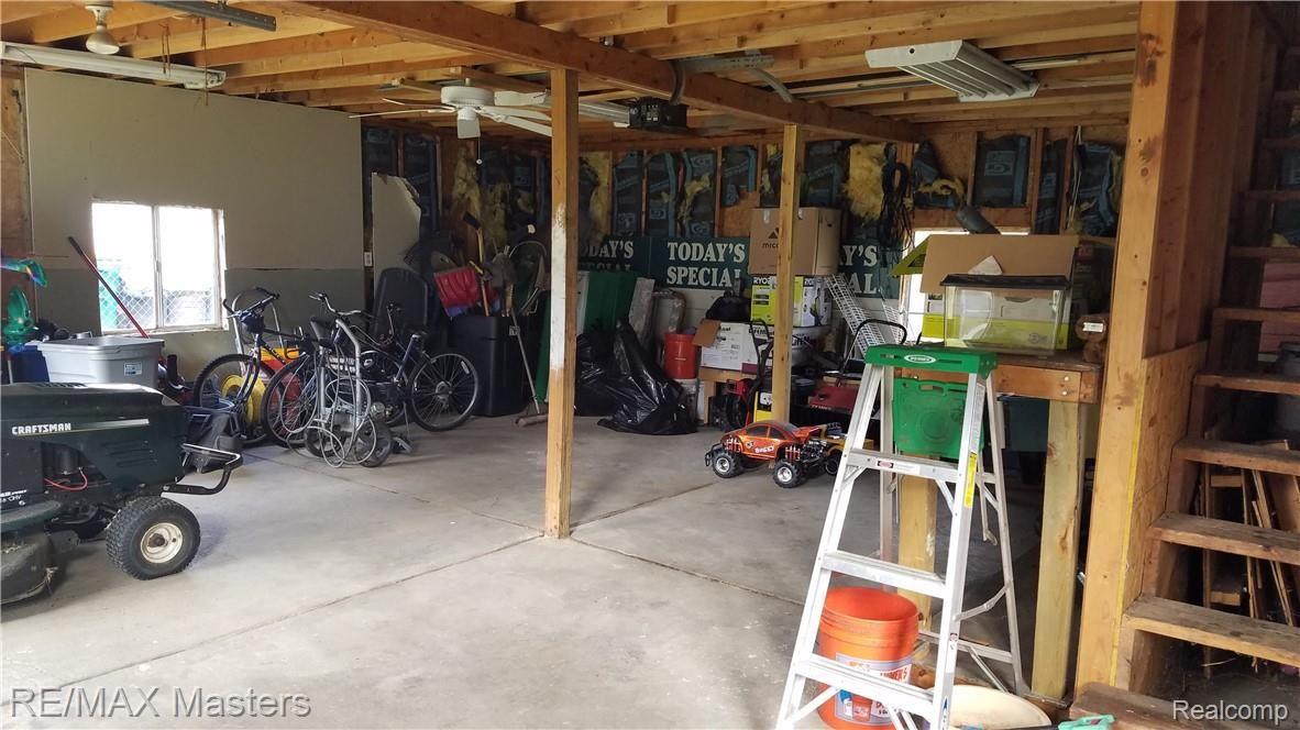 19031 Savage Road Belleville, MI 48111 - Photo 24 of 25 20181029_132021.jpg