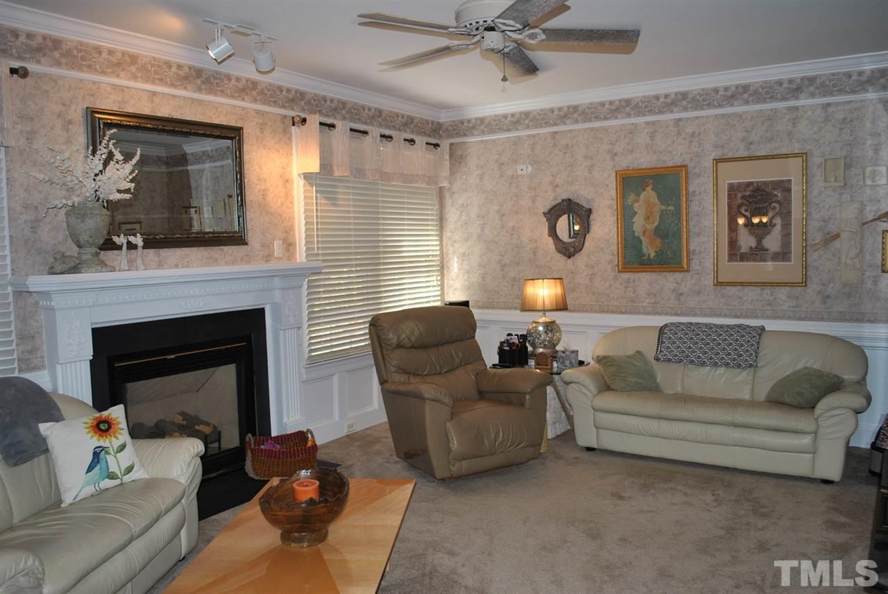 8205 Ivymount Way Raleigh, NC 27613 - Photo 3 of 25