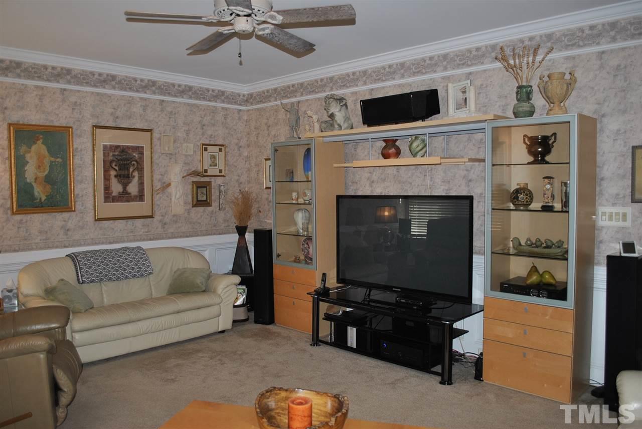 8205 Ivymount Way Raleigh, NC 27613 - Photo 4 of 25