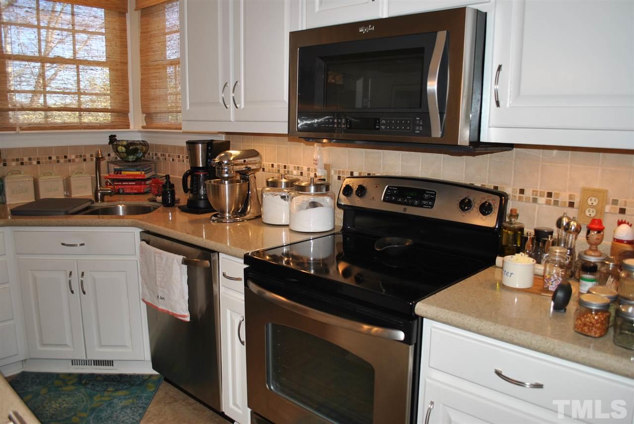 8205 Ivymount Way Raleigh, NC 27613 - Photo 9 of 25
