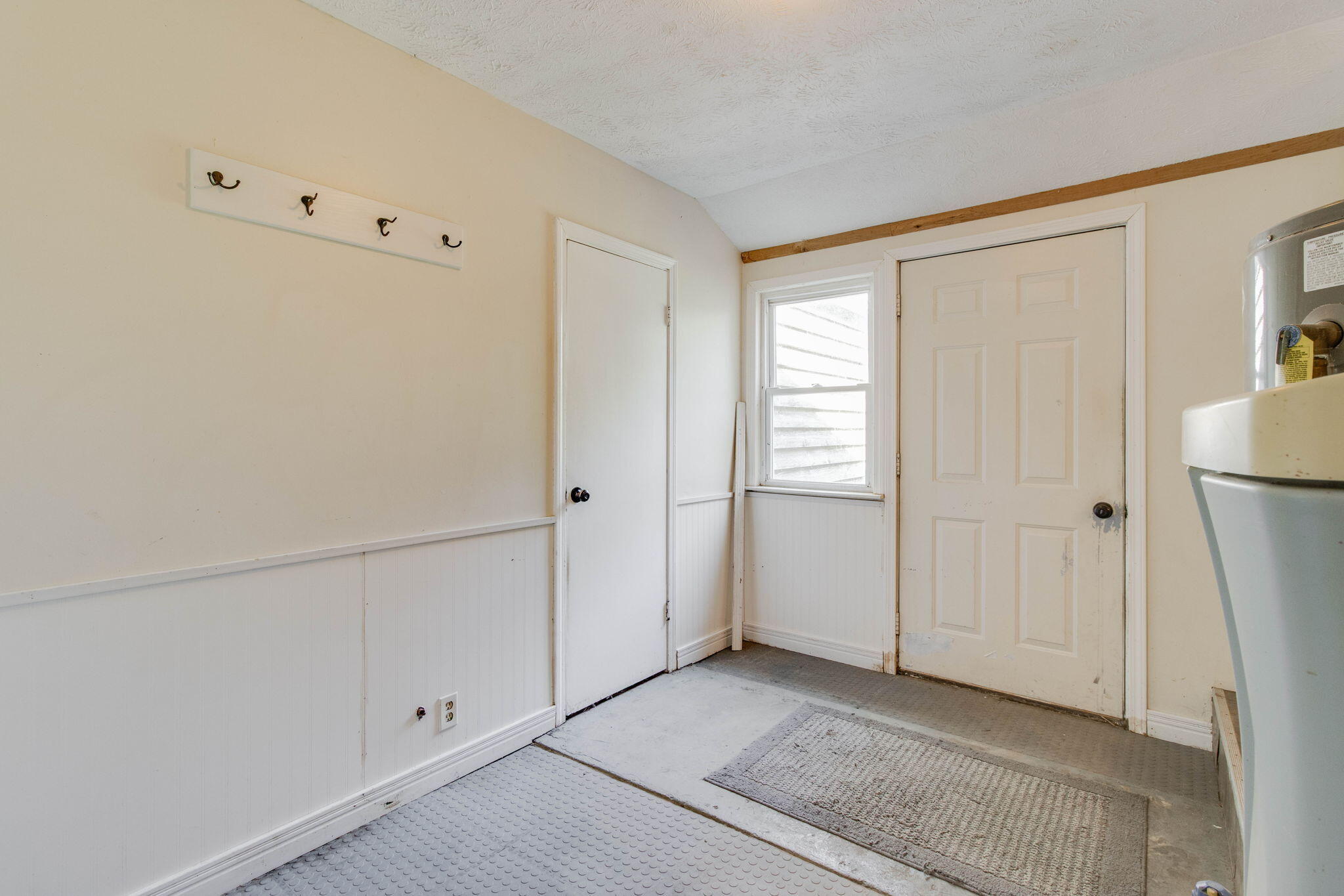 8228 Elida Road Lima, OH 45807 - Photo 22 of 32