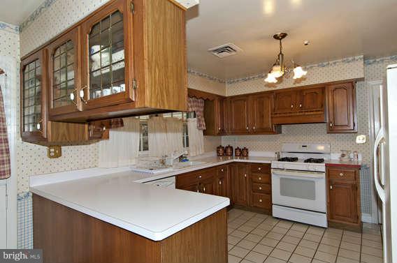 3614 Stoneybrook Road Randallstown, MD 21133 - Photo 11 of 26 Kitchen