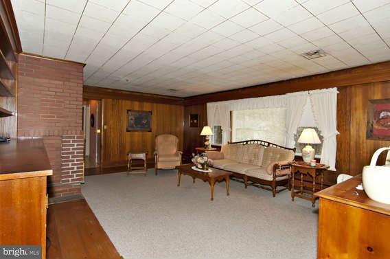 3614 Stoneybrook Road Randallstown, MD 21133 - Photo 15 of 26 Family Room