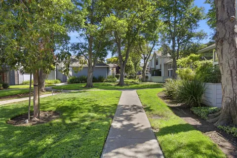$589,000 | 1920 Vista Cay, San Mateo, CA 94404