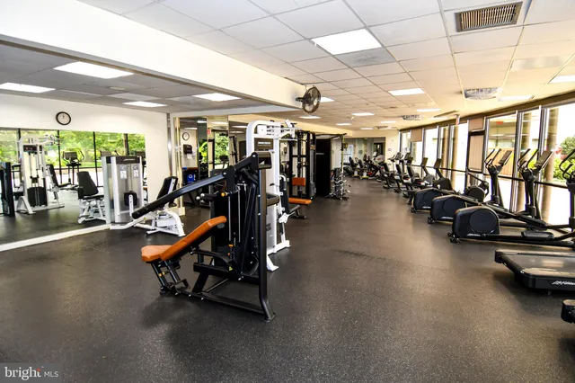 $199,990 | 5225 Pooks Hill Road, Unit 222N, Bethesda, MD 20814