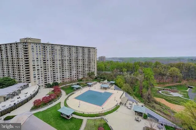 $199,990 | 5225 Pooks Hill Road, Unit 222N, Bethesda, MD 20814