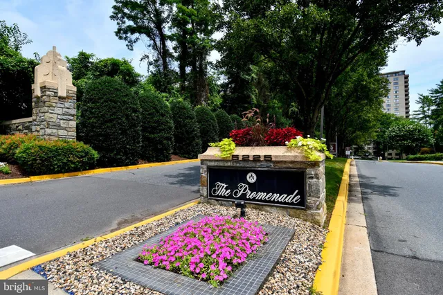 $199,990 | 5225 Pooks Hill Road, Unit 222N, Bethesda, MD 20814