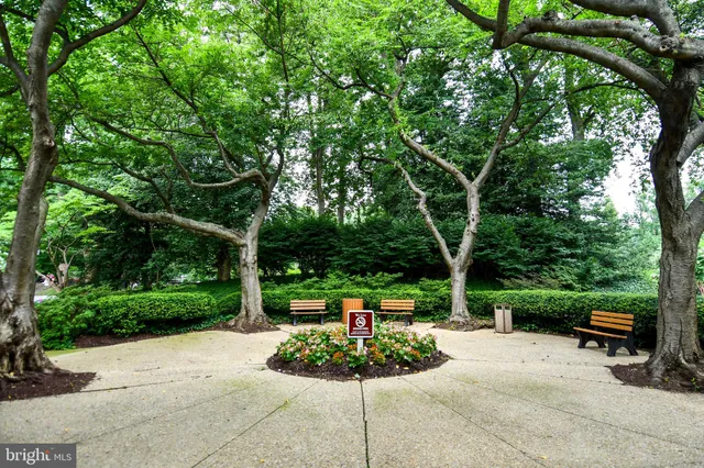 $199,990 | 5225 Pooks Hill Road, Unit 222N, Bethesda, MD 20814