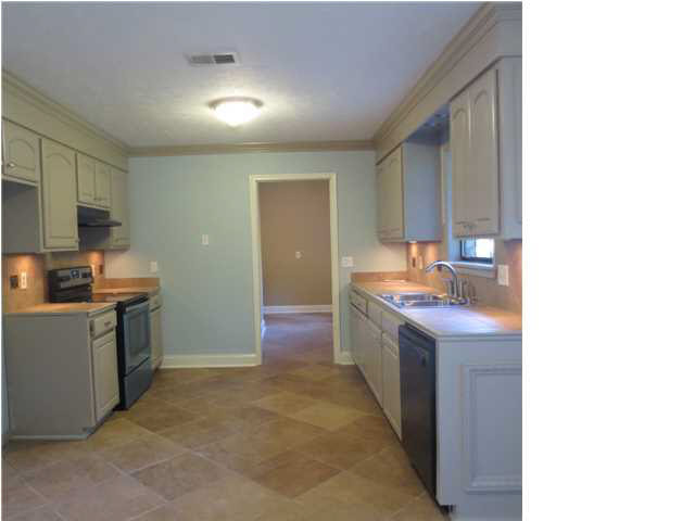 104 Michael Cove Ridgeland, MS 39157 - Photo 4 of 11 Photo 4
