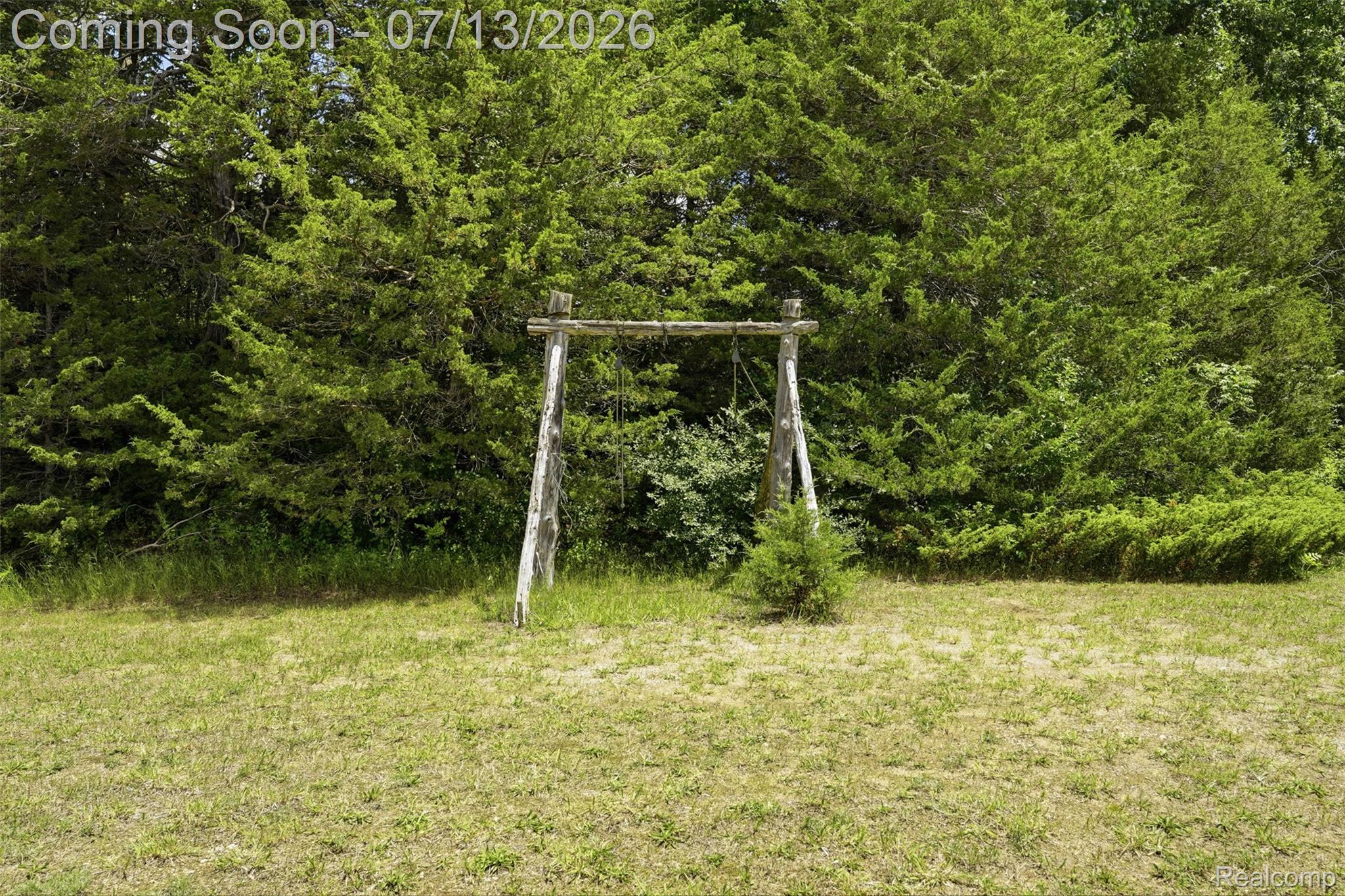 10525 Antcliff Road Brooklyn, MI 49230 - Photo 53 of 80 Buck pole for hunting enthusiasts