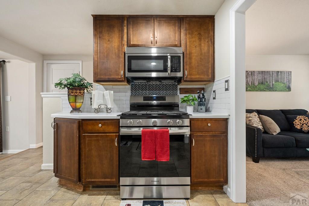 1826 Jerry Murphy Road Pueblo, CO 81001 - Photo 10 of 31 Gallery Image 10