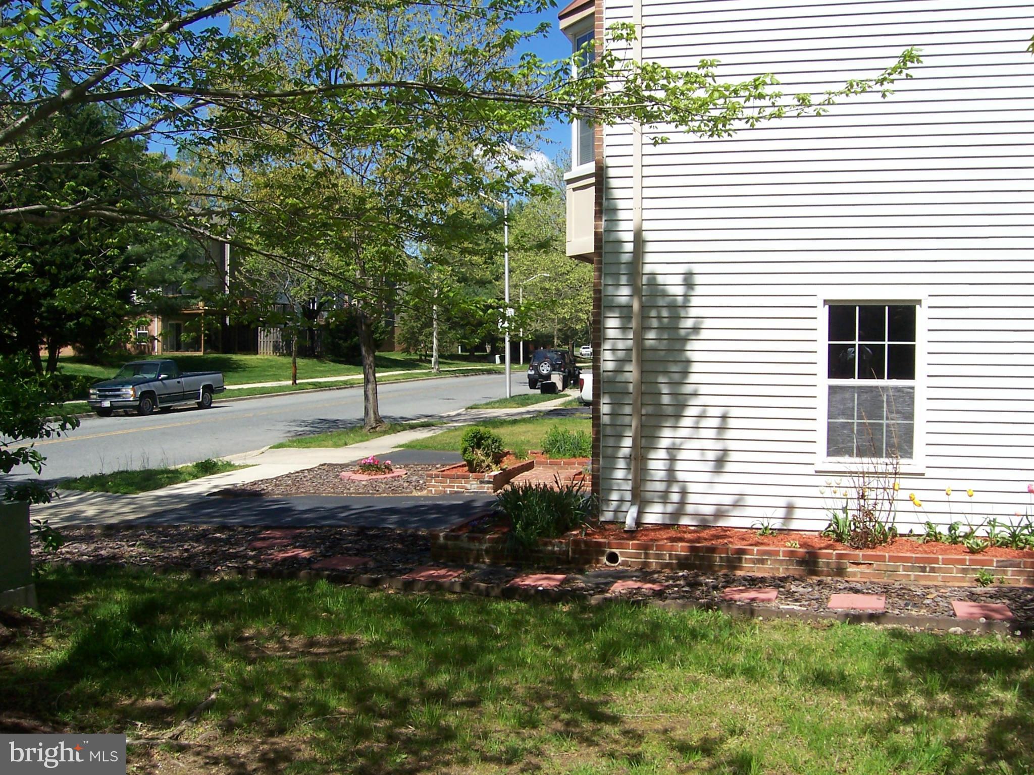 14621 Colonels Choice Road Upper Marlboro, MD 20772 - Photo 20 of 25 a view of backyard with green space