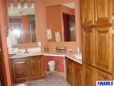 5787 South Washington Road Columbia City, IN 46725 - Photo 11 of 20 Gallery Image 11