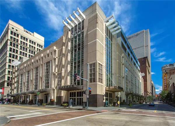 $499,000 | 301 Fifth Avenue, Unit 606, Pittsburgh, PA 15222
