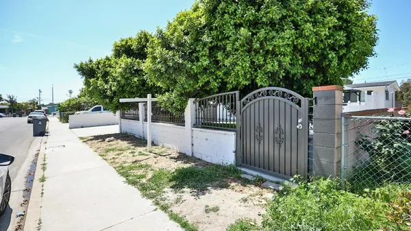 $1,840,000 | 10301 Antigua Street, Anaheim, CA 92804