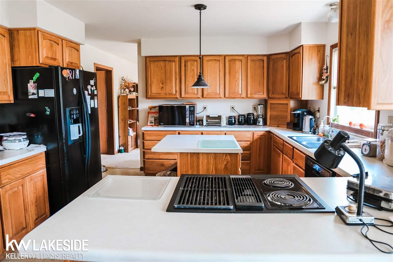 6992 Hough Road Almont, MI 48003 - Photo 9 of 27