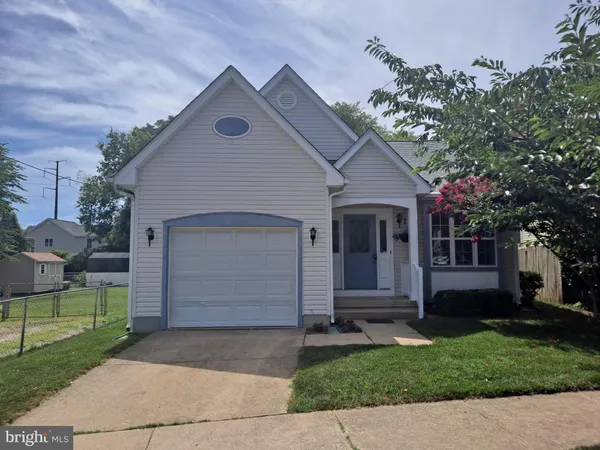 $2,750 | 210 Amaret Street, Fredericksburg, VA 22401