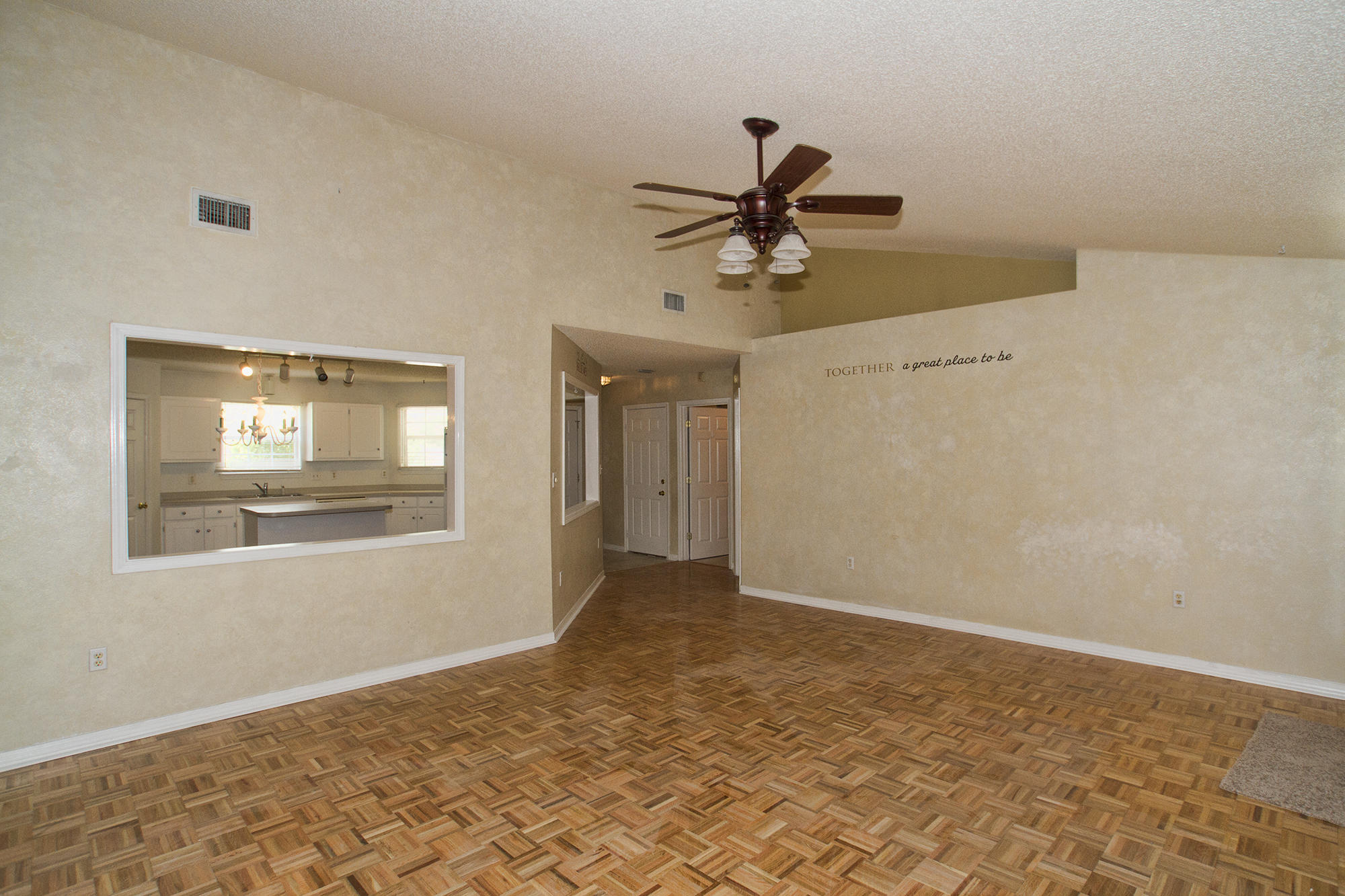 379 John King Road Crestview, FL 32539 - Photo 5 of 10 03
