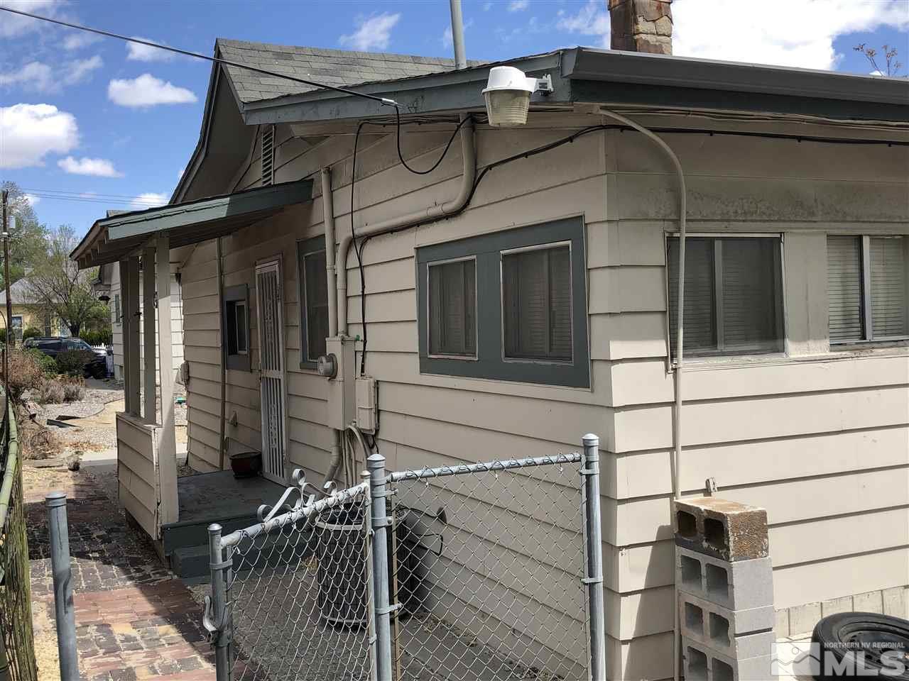 841-843 & 845 Ralston Reno, NV 89503 - Photo 8 of 19 a view of a house with iron fence