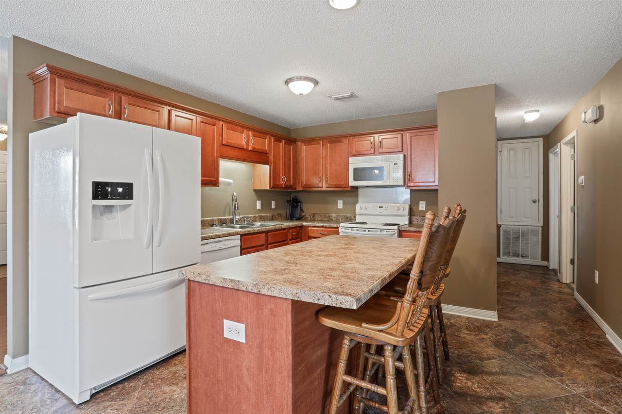1695 Abbey Loop Foley, AL 36535 - Photo 2 of 11