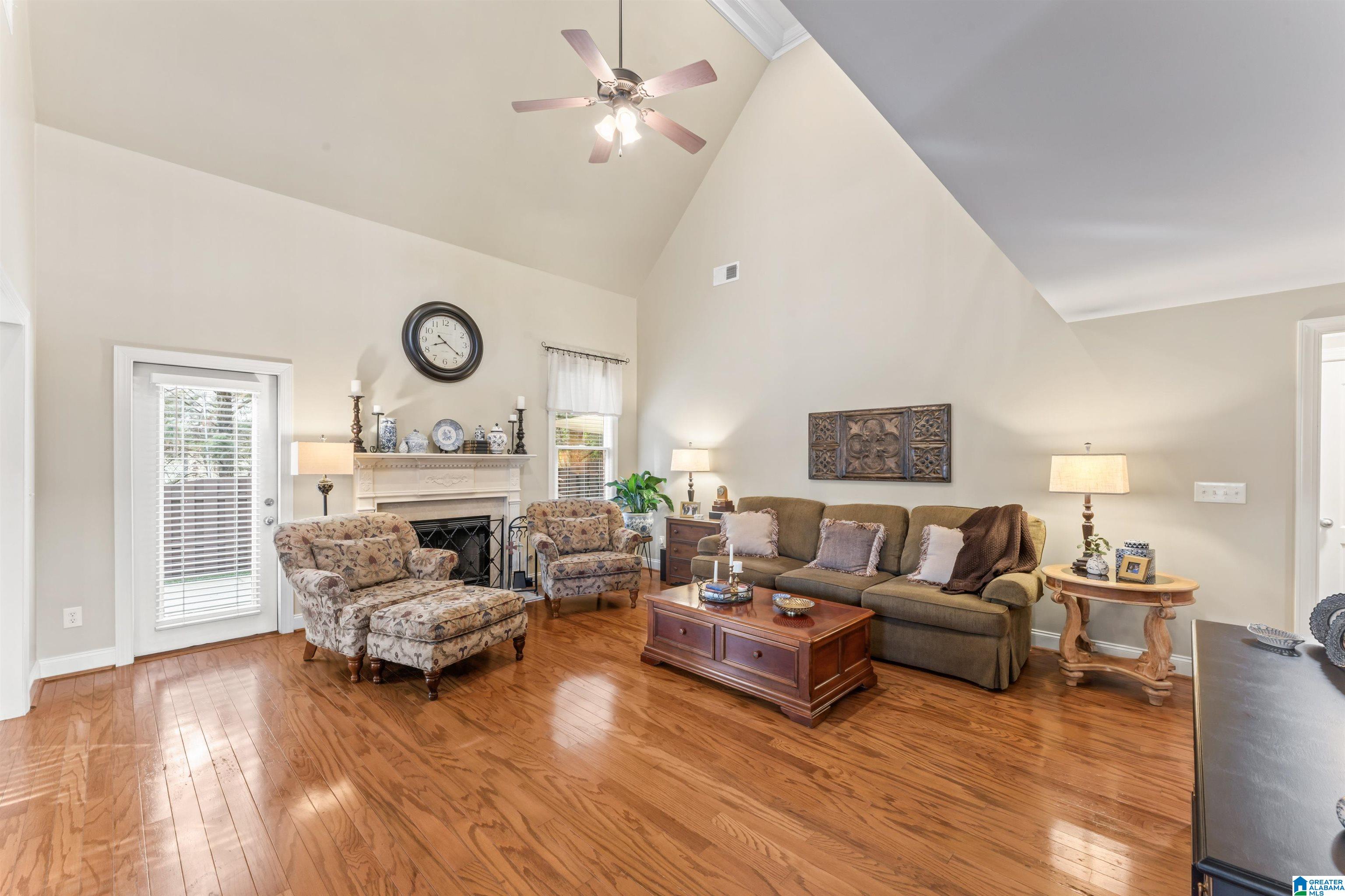 2608 Arbor Way Hoover, AL 35244 - Photo 4 of 58