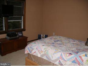 201 Wave Road Manahawkin, NJ 08050 - Photo 3 of 9