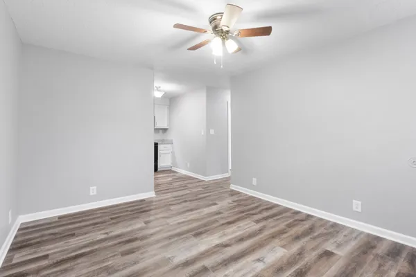 $1,095 | 2251 7 Mile Ferry Road, Unit 9, Clarksville, TN 37040