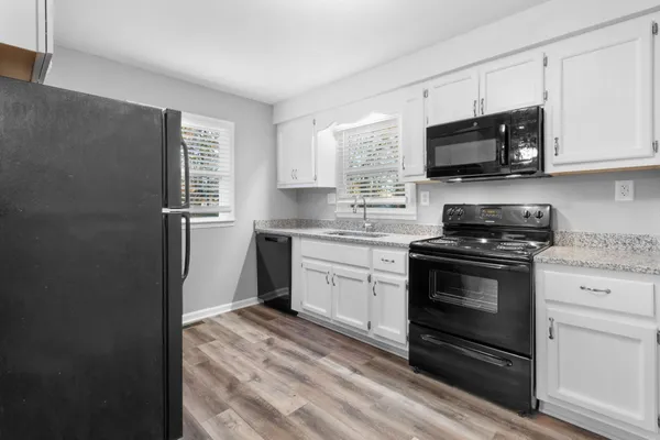 $1,095 | 2251 7 Mile Ferry Road, Unit 9, Clarksville, TN 37040