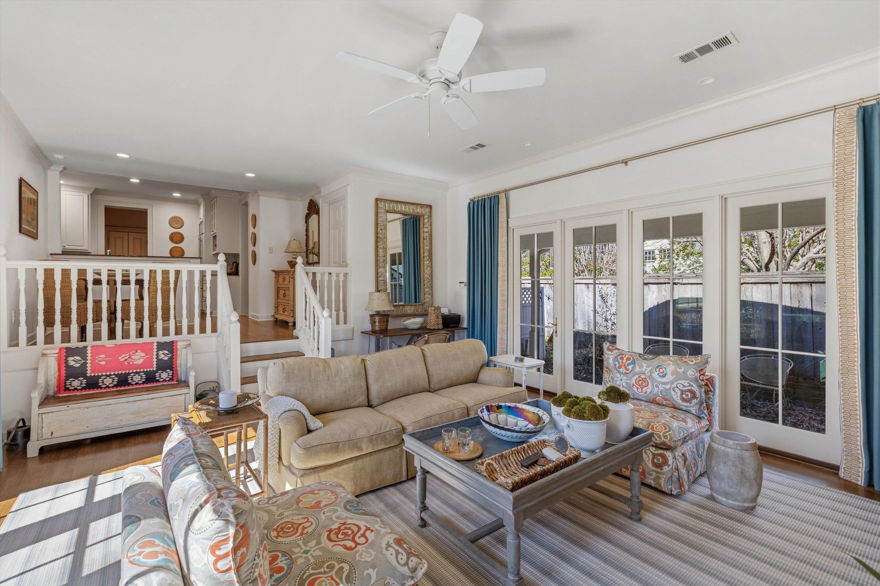 400 Colonial Road Memphis, TN 38117 - Photo 22 of 40 a living room with furniture and wooden floor