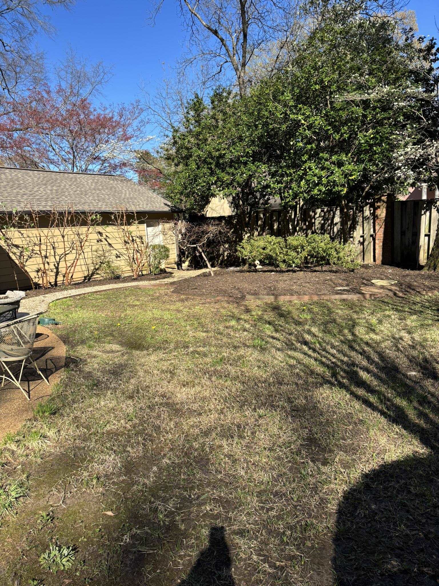 400 Colonial Road Memphis, TN 38117 - Photo 39 of 40 a view of a yard with an outdoor space