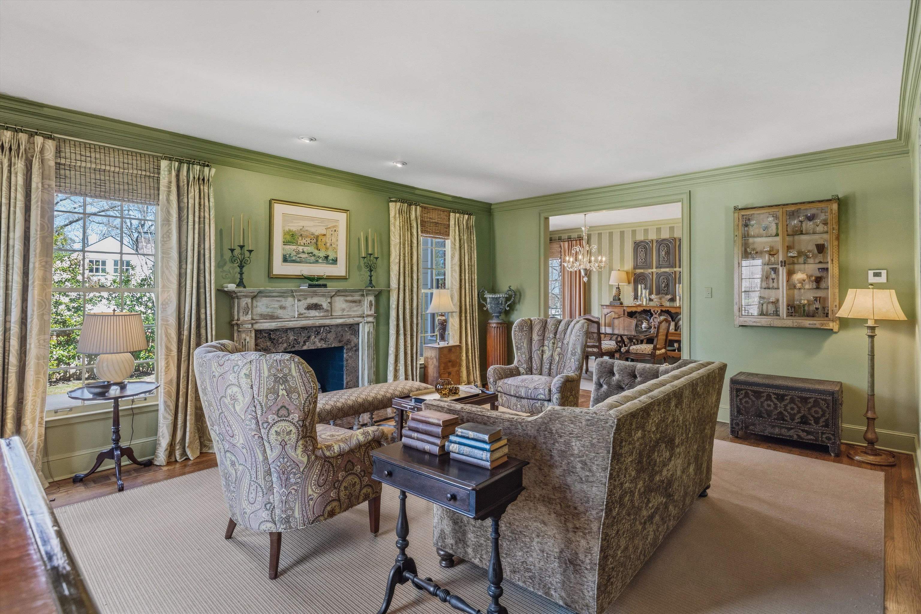 400 Colonial Road Memphis, TN 38117 - Photo 10 of 40 a living room with furniture and a fireplace