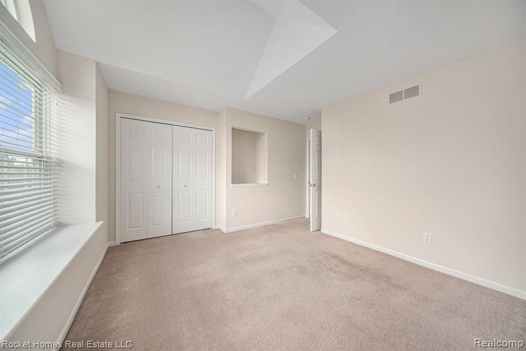 2851 Aspen Ridge Drive Ann Arbor, MI 48103 - Photo 17 of 29